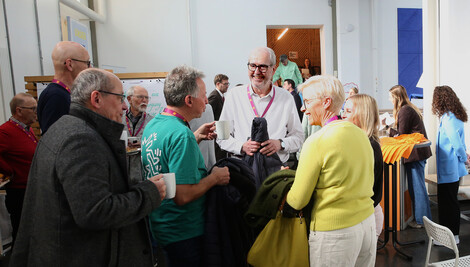 Teilnehmende im Gespräch #FokusVersorgung