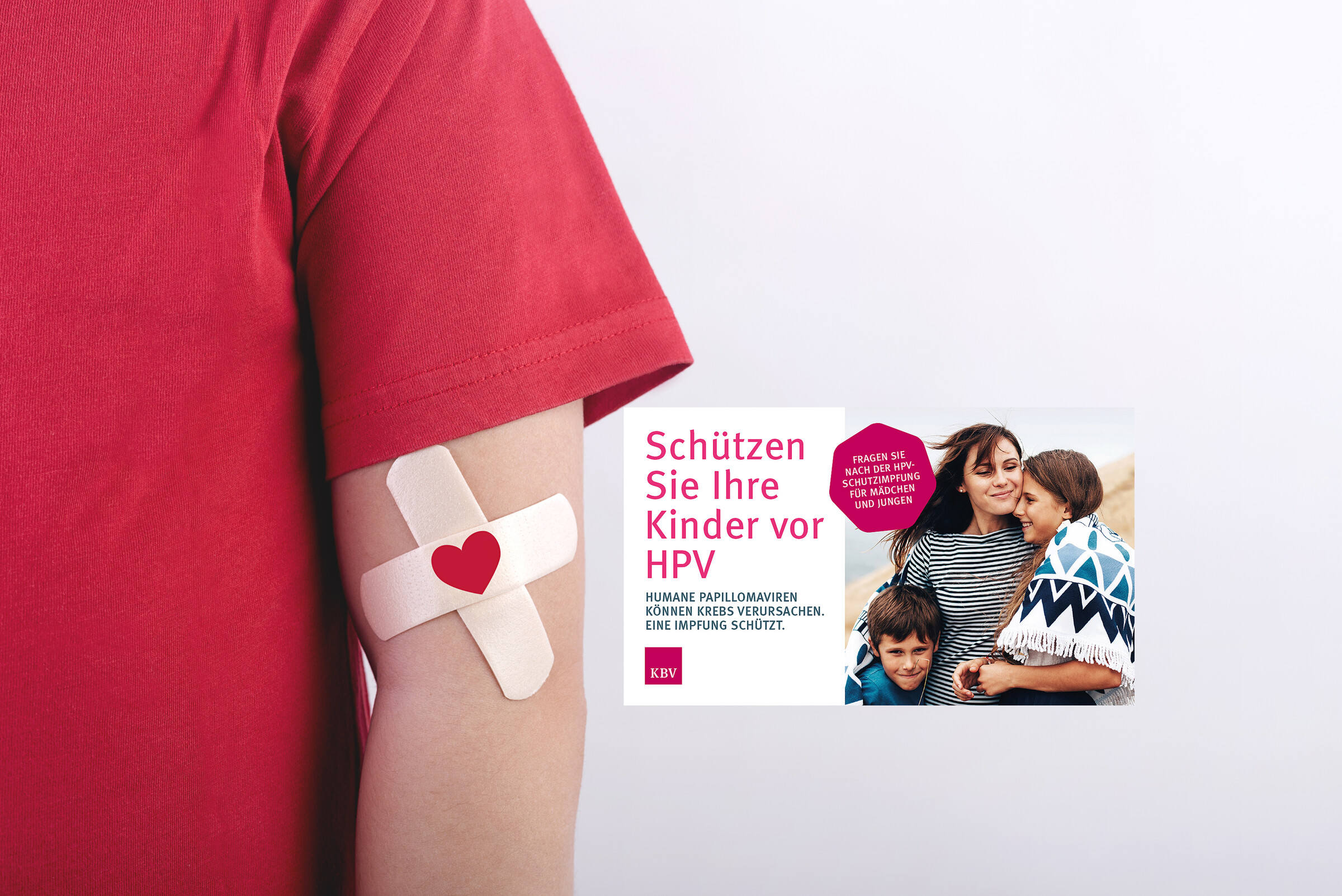En Kinderarm mit Pflaster, darauf ist ein Herz zu sehen. Daneben ist das  KBV-Plakat für die HPV-Schutzimpfung zu sehen.