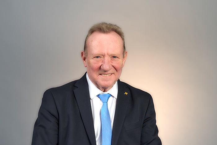 Dr. med. Klaus-Wolfgang Richter, Vorsitzender der VV, Orthopäde, Kelkheim